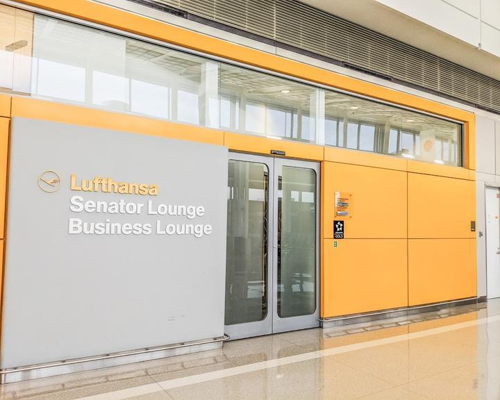 Lufthansa Senator and Business Lounge